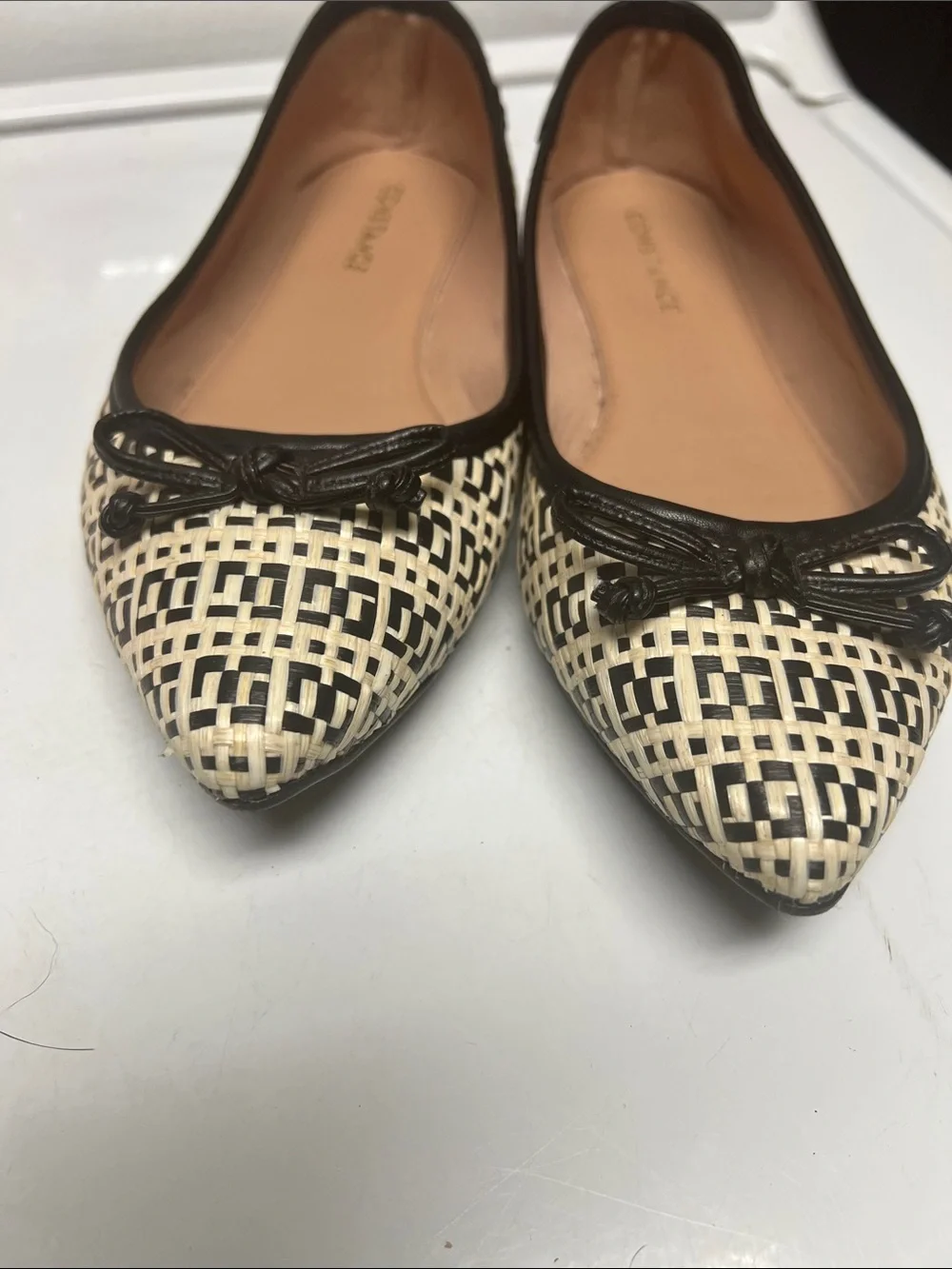 N/A pointed toe